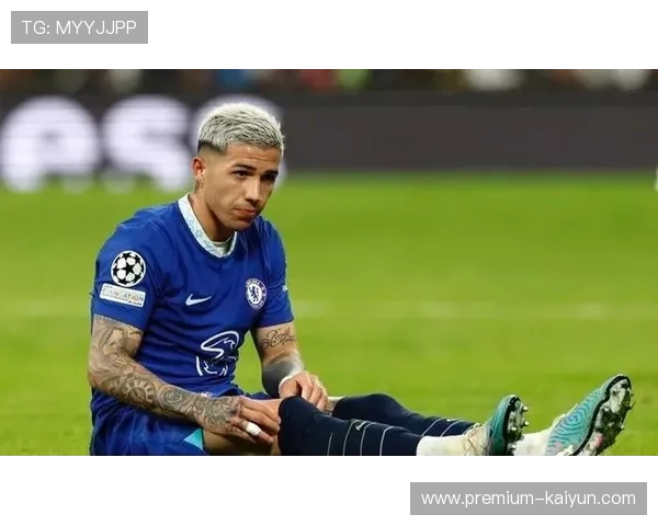 伯恩茅斯边路传中战术失效 切尔西中场控制力下降